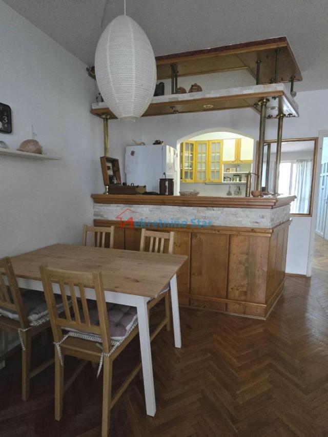 Četverosoban 118m2 + 4 terase