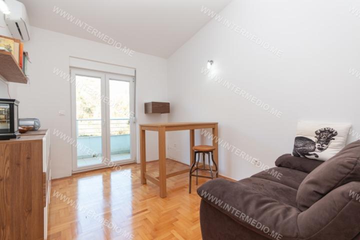Three bedroom duplex, 95m2, Topla 2, Herceg Novi