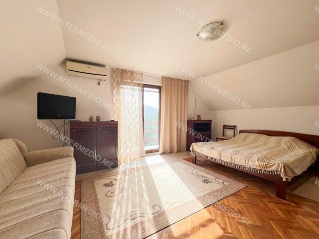 Prodaja, kuća, 150m2, Drenovik, Herceg Novi
