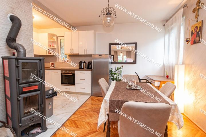 For sale: one-bedroom apartment, 61 m², Topla 2, Herceg Novi