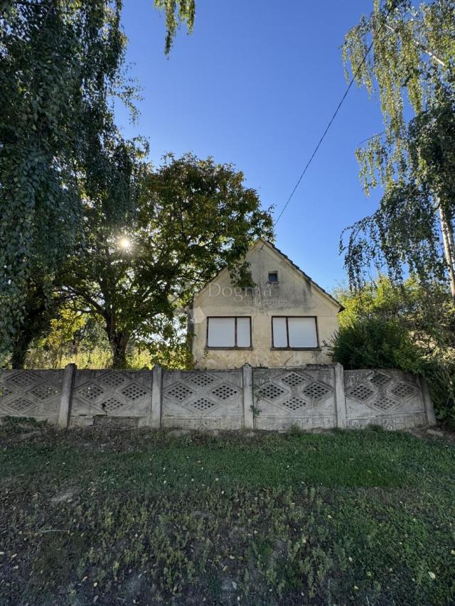 Kuća s velikim zemljištem i potencijalom – Črešnjevica