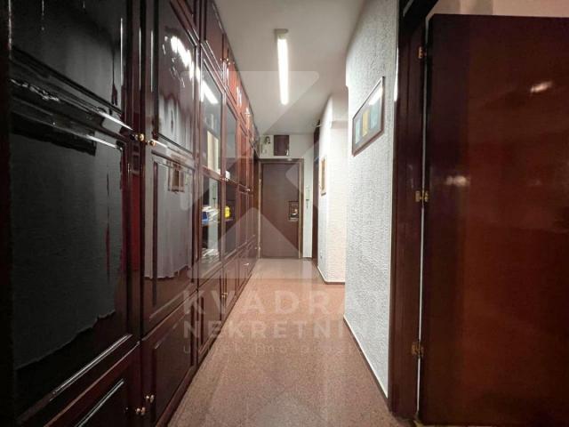 Prodaja, Dvosoban stan, Podgorica, Preko Morače, 52m2