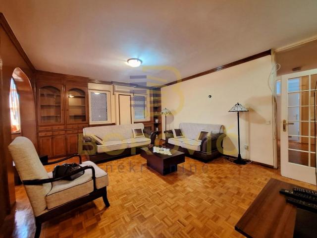 Fotografija stana 2 od 20