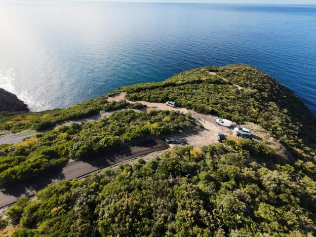 Na prodaju jedinstven plac na samoj obali mora – Zagora, opština Kotor, 1.050 m²