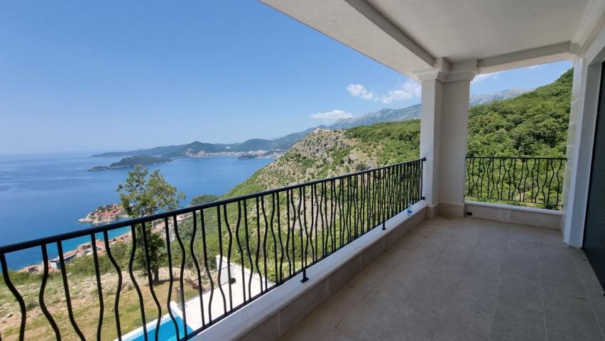 Opremljen trosoban stan 90 m² sa panoramskim pogledom na more – Blizikuće, Budva