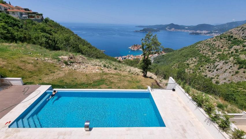 Opremljen trosoban stan 90 m² sa panoramskim pogledom na more – Blizikuće, Budva