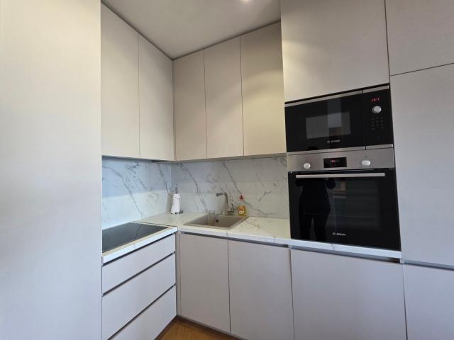 Opremljen trosoban stan 90 m² sa panoramskim pogledom na more – Blizikuće, Budva