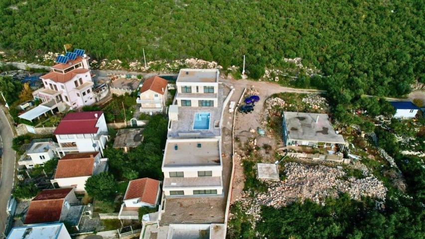 Luksuzna vila od 250 m² sa bazenom i panoramskim pogledom na more – Krimovica, Kotor