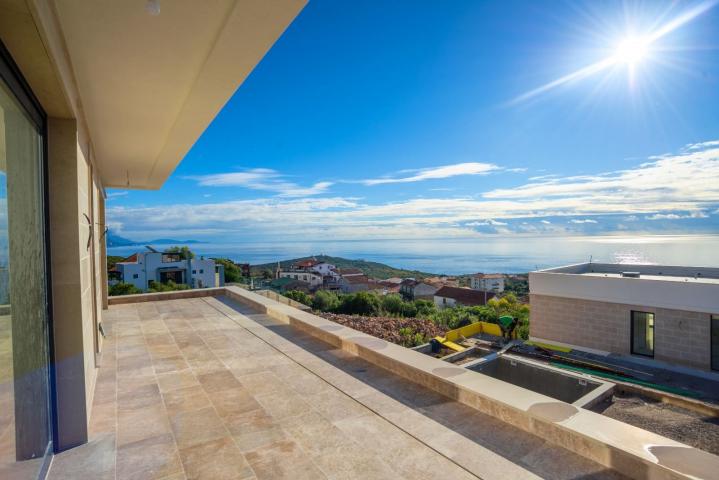 Luksuzna vila od 250 m² sa bazenom i panoramskim pogledom na more – Krimovica, Kotor