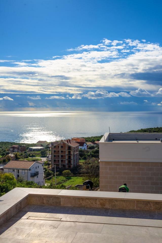 Luksuzna vila od 250 m² sa bazenom i panoramskim pogledom na more – Krimovica, Kotor