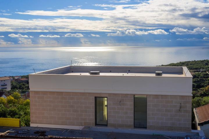 Luksuzna vila od 250 m² sa bazenom i panoramskim pogledom na more – Krimovica, Kotor