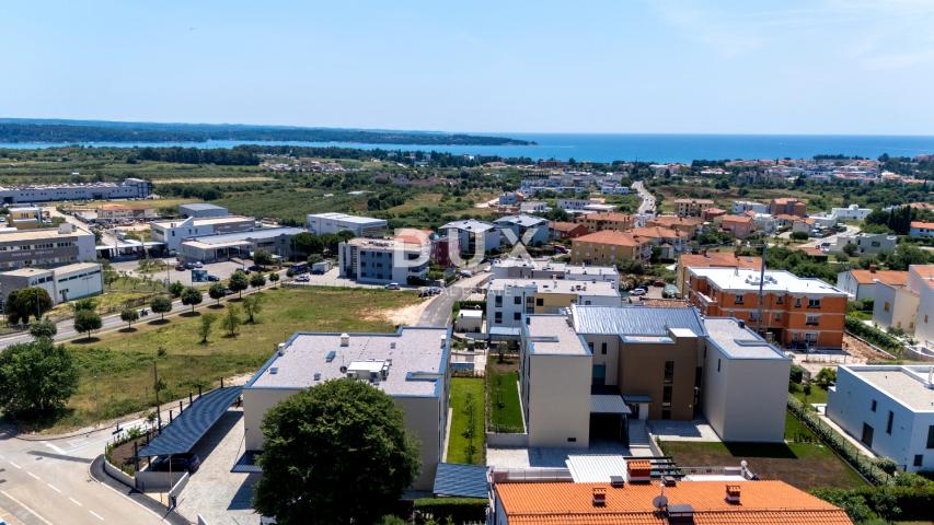 ISTRIEN, NOVIGRAD - Wohnung mit Garten in einem modernen Neubau