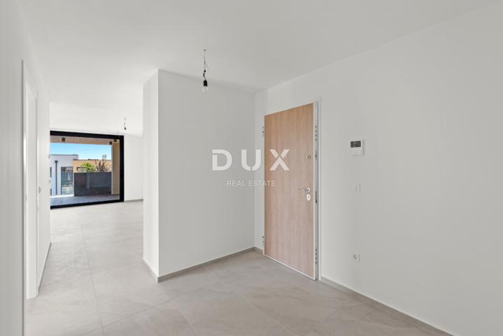 ISTRIEN, NOVIGRAD – Komfortable Wohnung in einem luxuriösen Neubau