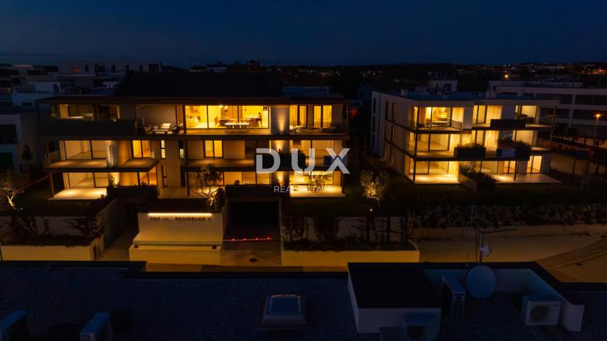 ISTRIEN, NOVIGRAD – Komfortable Wohnung in einem luxuriösen Neubau