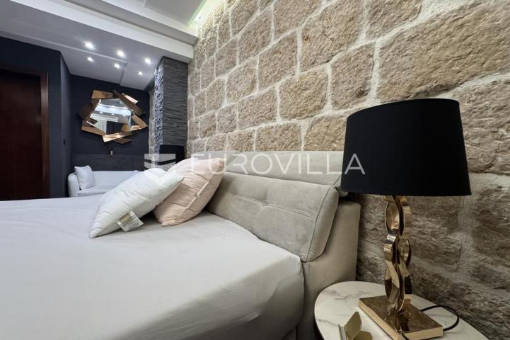 Otok Pag, Pag, moderan apartman u staroj jezgri, 150m od mora