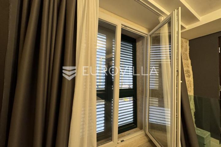Otok Pag, Pag, moderan apartman u staroj jezgri, 150m od mora