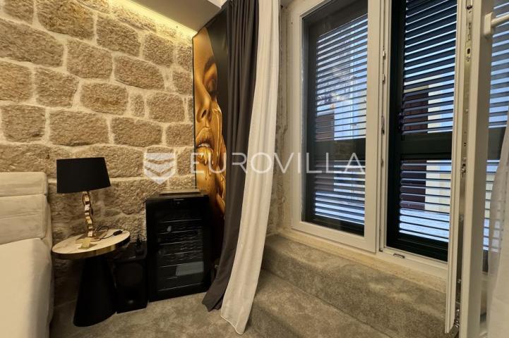Otok Pag, Pag, moderan apartman u staroj jezgri, 150m od mora