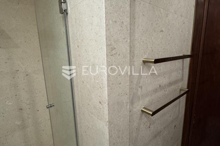 Otok Pag, Pag, moderan apartman u staroj jezgri, 150m od mora