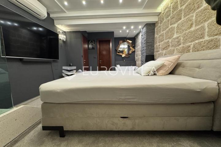 Otok Pag, Pag, moderan apartman u staroj jezgri, 150m od mora
