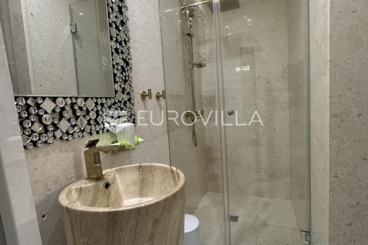 Otok Pag, Pag, moderan apartman u staroj jezgri, 150m od mora