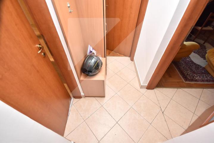 Izdavanje, Jednosoban stan, Podgorica, Preko Morače, 33m2