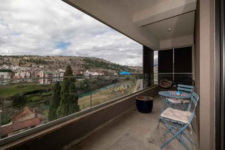 Podgorica, Emerald garden – luksuzan trosoban stan sa garažom