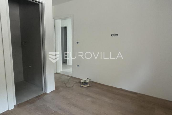 Biograd na moru, Pakoštane, Apartman S4 u prizemlju površine od 146 m²