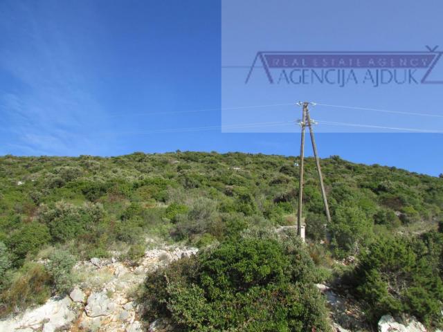 Pelješac, Orebić 1219020 m2 tj 120 hektara u komadu!