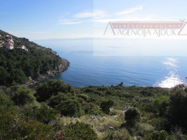 Pelješac, Orebić 1219020 m2 tj 120 hektara u komadu!