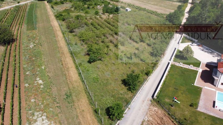Imotski građevinsko zemljište 7000 m2 - akcija