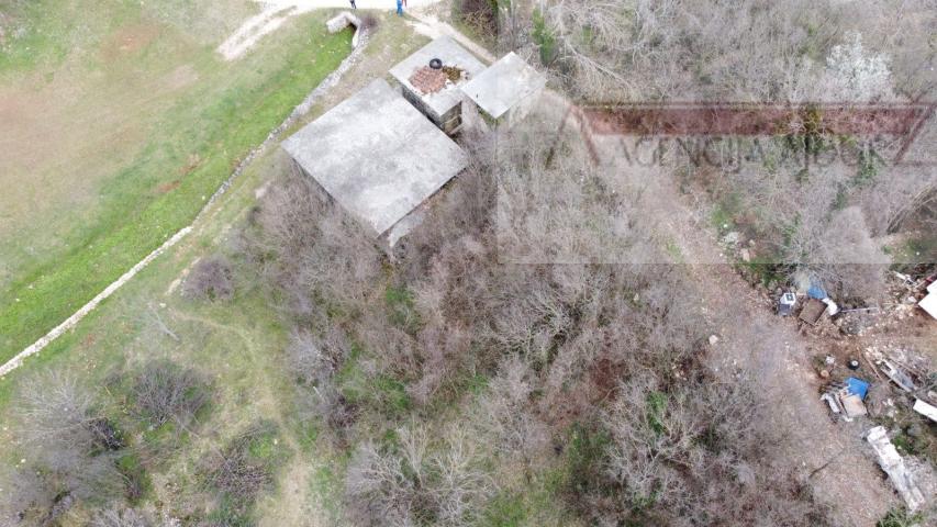 Imotski Kamenmost građevinsko zemljište 1595 m2