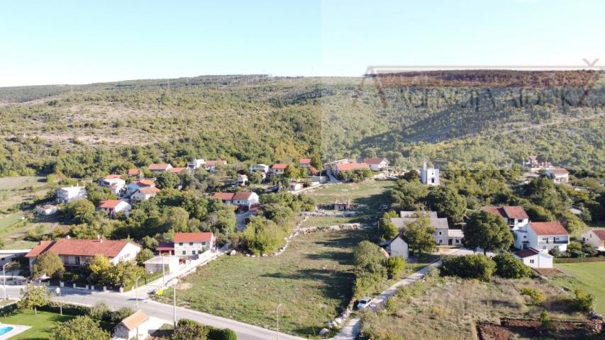 Imotski građevinsko zemljište 7665 m2 - novo - TOP