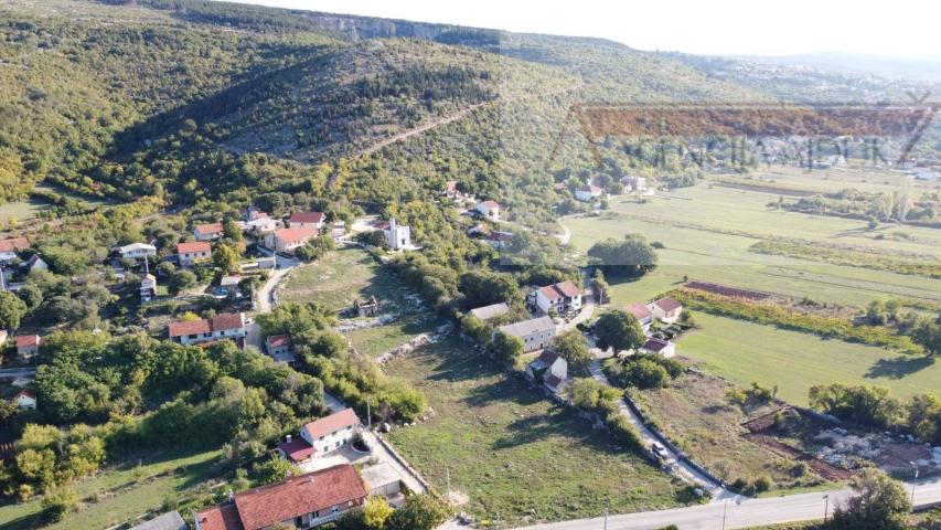 Imotski građevinsko zemljište 7665 m2 - novo - TOP