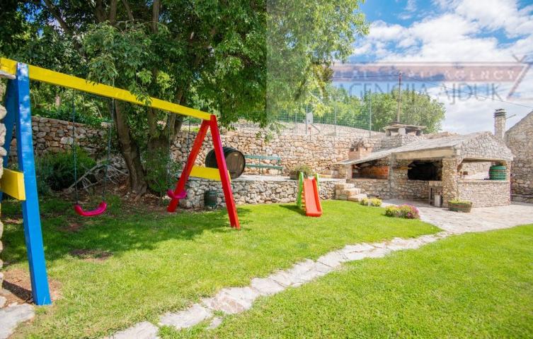 Imotski kompleks kuća za odmor - top lokacija - intima