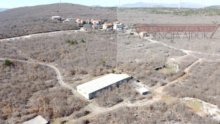 Svib Jasenak stambeno-poslovni objekt 403 m2 - intima - novo