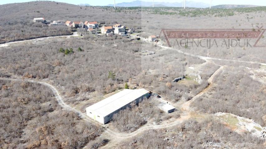 Svib Jasenak stambeno-poslovni objekt 403 m2 - intima - novo