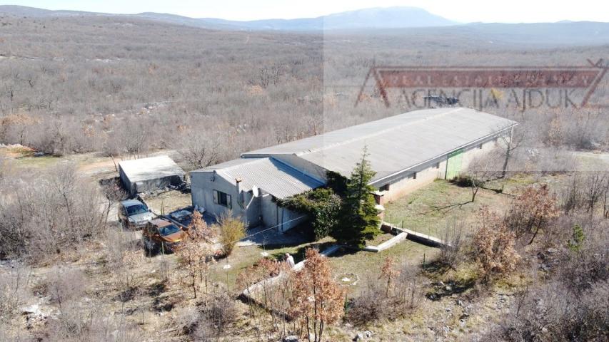 Svib Jasenak stambeno-poslovni objekt 403 m2 - intima - novo