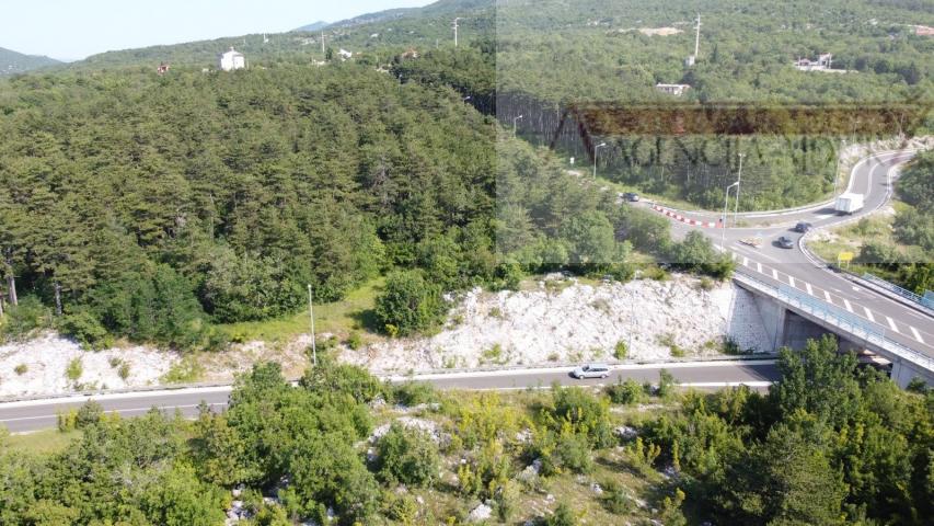 Zagvozd građevinsko zemljište 1817 m2 - novo u ponudi