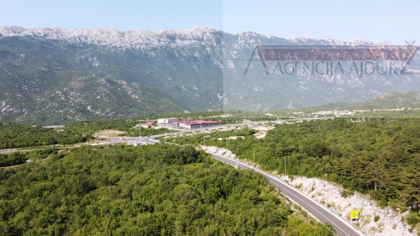 Zagvozd građevinsko zemljište 1817 m2 - novo u ponudi