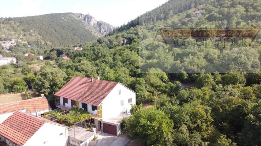 Imotski Donji Proložac kuća 187 m2 - povoljno