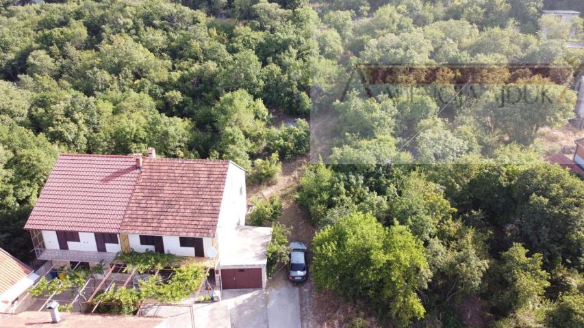 Imotski Donji Proložac kuća 187 m2 - povoljno