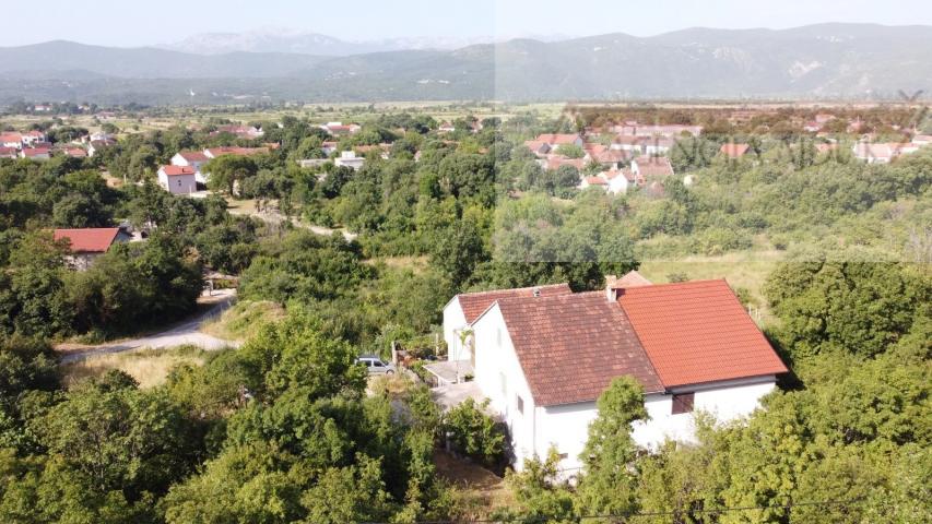 Imotski Donji Proložac kuća 187 m2 - povoljno