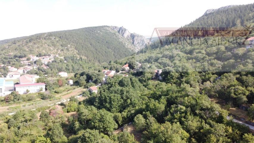 Imotski Donji Proložac kuća 187 m2 - povoljno