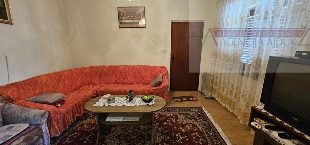 Imotski Donji Proložac kuća 187 m2 - povoljno