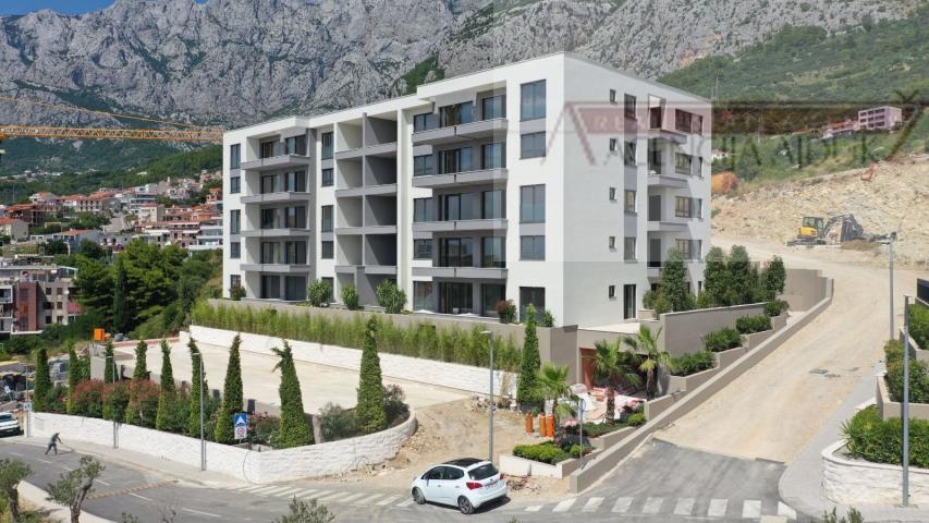 Makarska dvosobni stan 70,11 m2 novogradnja vrhunska lokacija