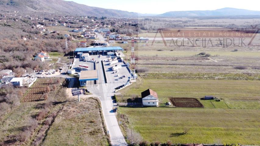 Imotski Vinjani Donji 3752 m2 građevinsko i poljoprivredno zemljište