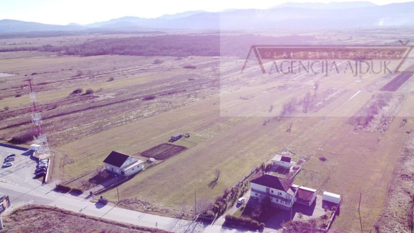 Imotski Vinjani Donji 3752 m2 građevinsko i poljoprivredno zemljište