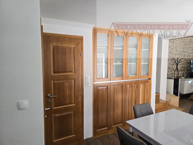 Imotski renovirana kamena kuća - vrhunska nekretnina - novo!