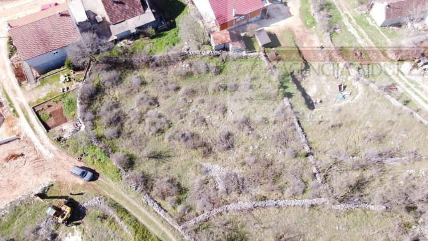 Imotski 1487 m2 građevinsko zemljište - Vinjani Donji
