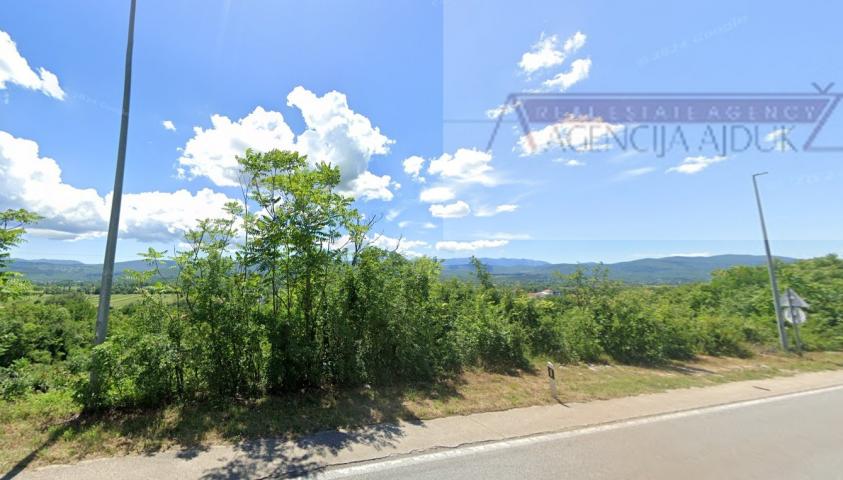 Imotski 8000 m2 građevinsko zemljište top lokacija - novo u ponudi!